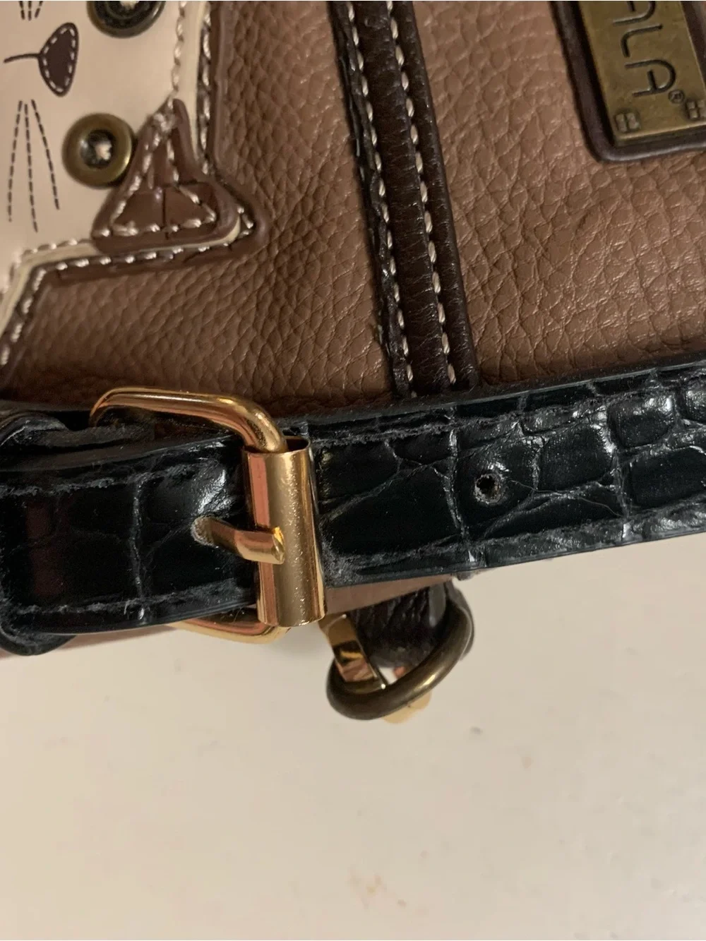 Chala Brown Cat Applique Crossbody Phone Pouch